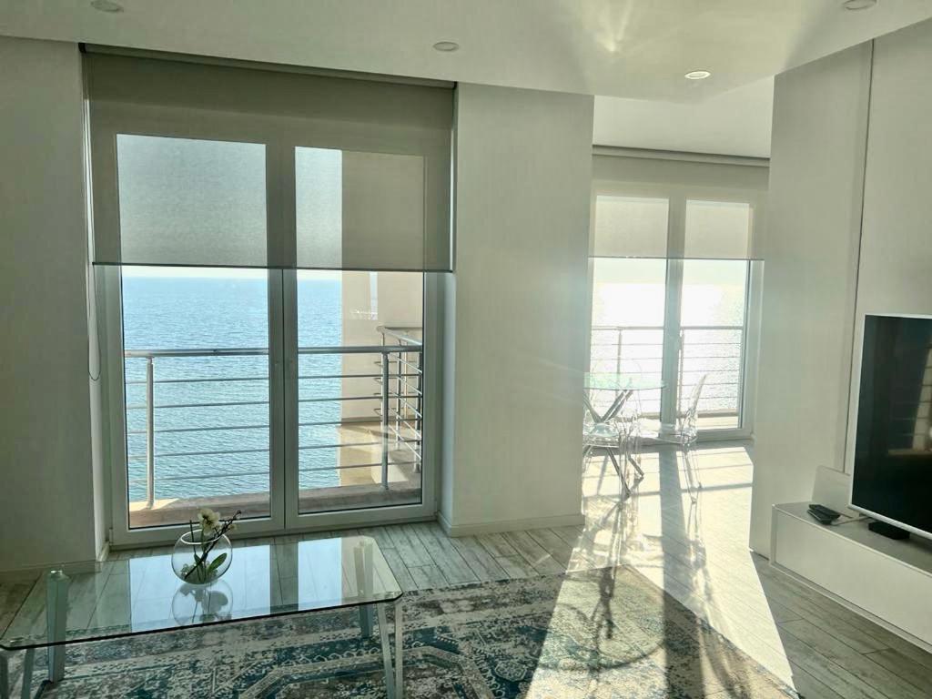 Durres Currila Modern Luxury Stunning Beach Views Zewnętrze zdjęcie